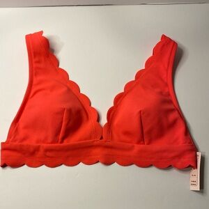 Victoria’s Secrets peach swim top size XL